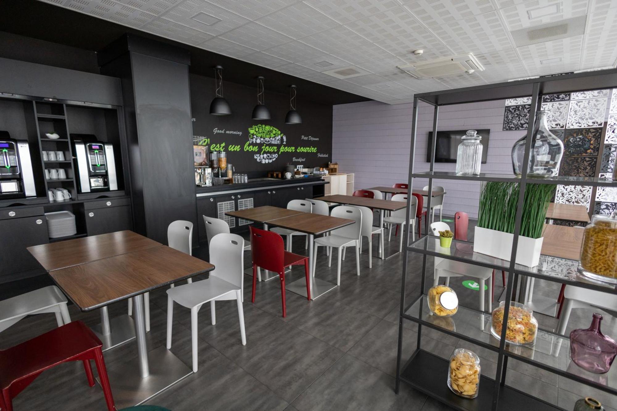 Campanile Belfort Montbeliard - Gare La Jonxion. Meroux Eksteriør bilde