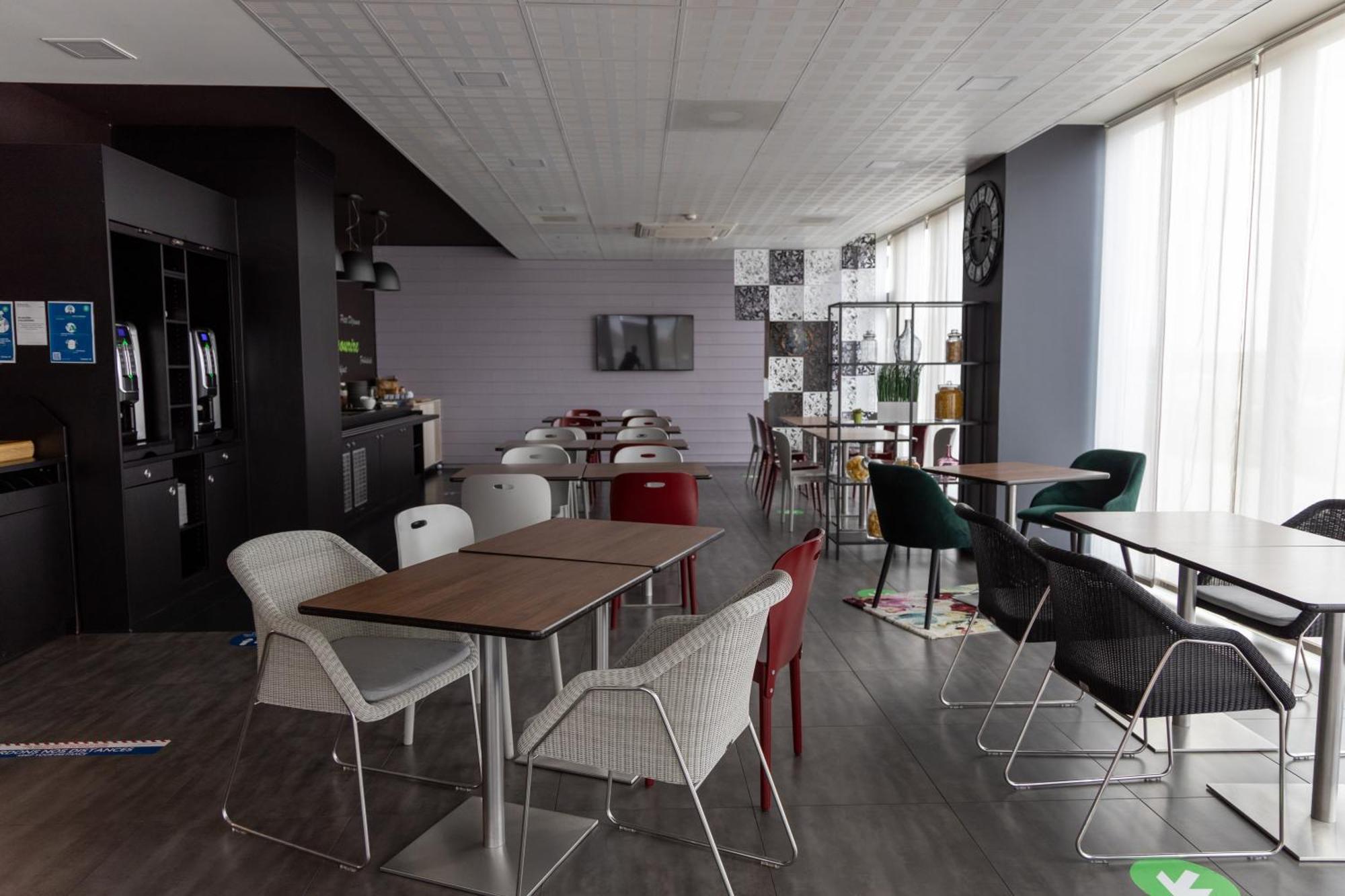 Campanile Belfort Montbeliard - Gare La Jonxion. Meroux Eksteriør bilde